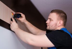 Jak systemy alarmowe pomagają chronić dom, firmę i codzienny spokój